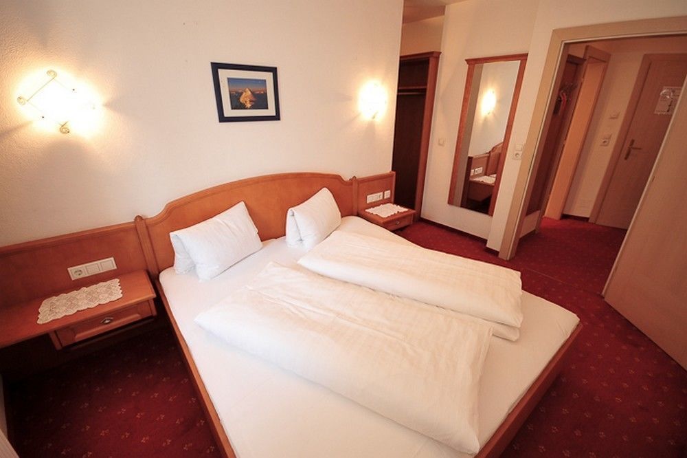 Apart Hotel Garni Strasser Zell am Ziller Eksteriør bilde