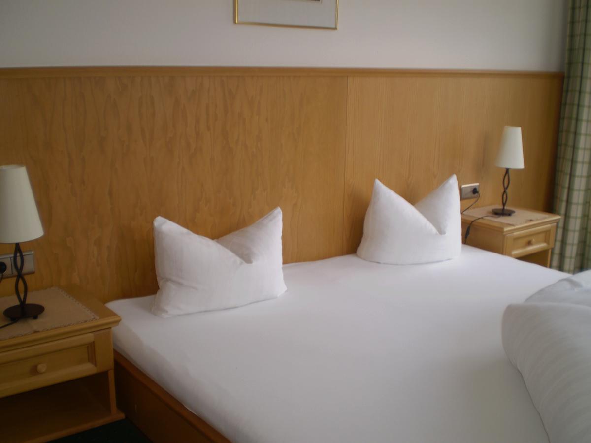 Apart Hotel Garni Strasser Zell am Ziller Eksteriør bilde