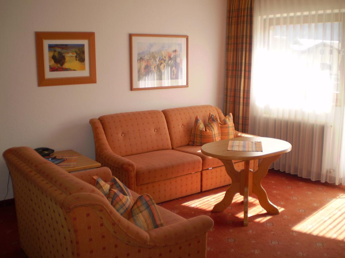 Apart Hotel Garni Strasser Zell am Ziller Eksteriør bilde